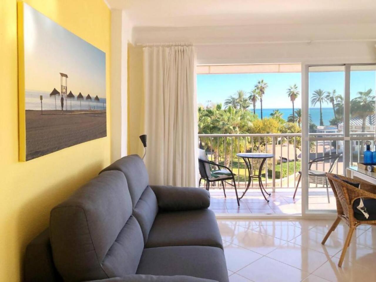 Apartamento El Nido Torre Del Mar Exterior photo