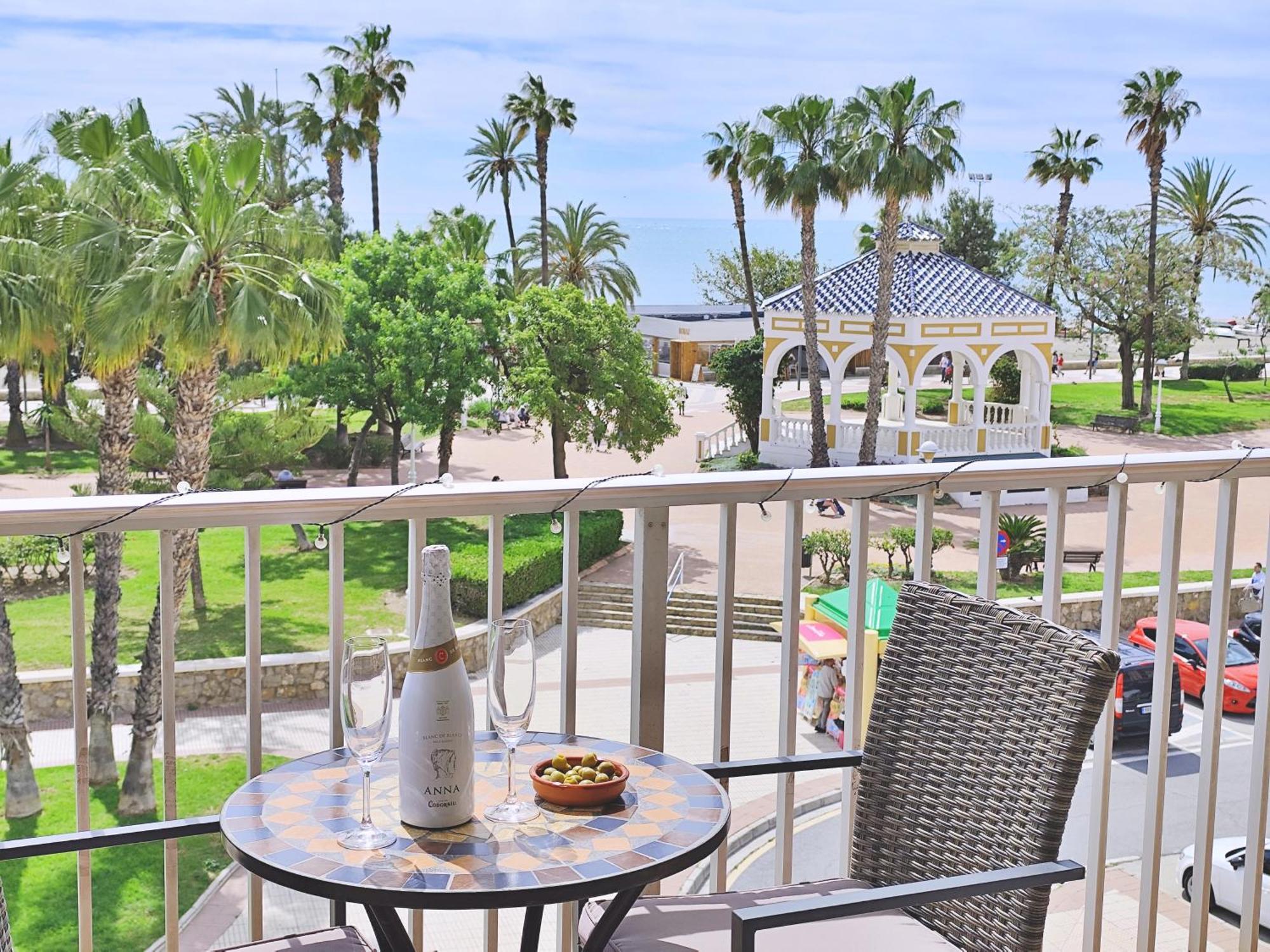 Apartamento El Nido Torre Del Mar Exterior photo